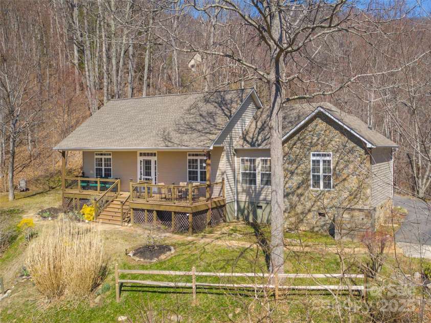 449 Windy Hill Drive, Waynesville, NC 28785.  MLS# CAR4237736, YatesRealty ID 12923. 
