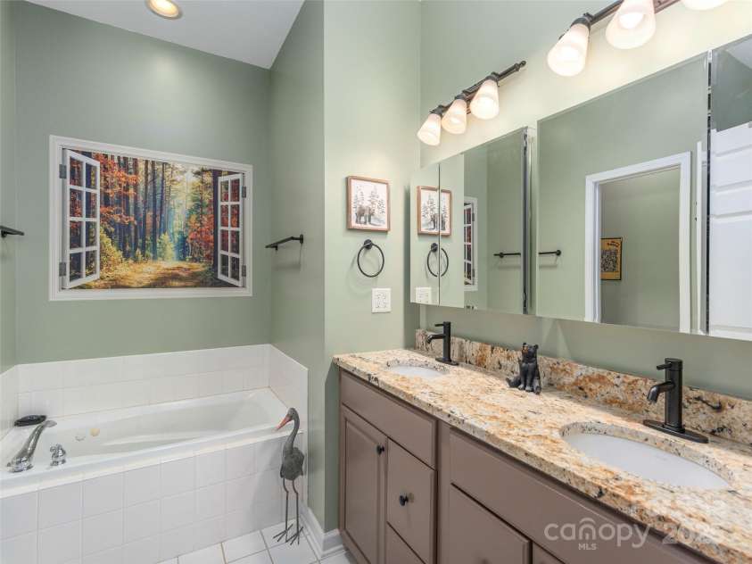 449 Windy Hill Drive, Waynesville, NC 28785.  MLS# CAR4237736, YatesRealty ID 12923. 