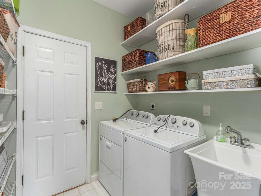 449 Windy Hill Drive, Waynesville, NC 28785.  MLS# CAR4237736, YatesRealty ID 12923. 
