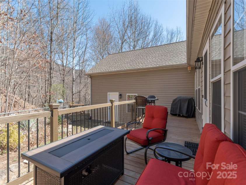 449 Windy Hill Drive, Waynesville, NC 28785.  MLS# CAR4237736, YatesRealty ID 12923. 