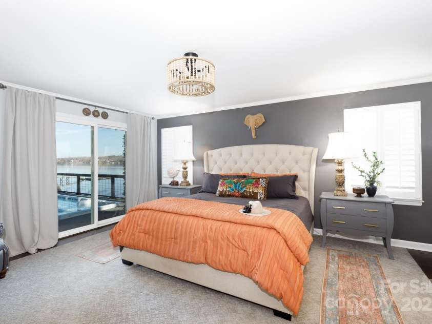 3474 Lake Wylie Drive, Rock Hill, SC 29732.  MLS# CAR4219265, YatesRealty ID 12924. 