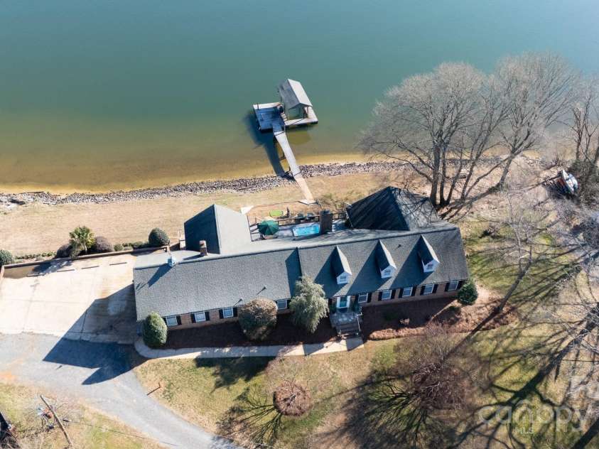 3474 Lake Wylie Drive, Rock Hill, SC 29732.  MLS# CAR4219265, YatesRealty ID 12924. 