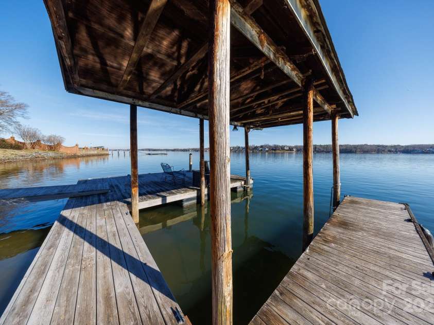 3474 Lake Wylie Drive, Rock Hill, SC 29732.  MLS# CAR4219265, YatesRealty ID 12924. 