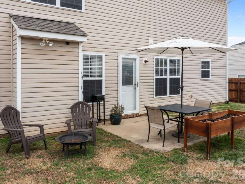 135 Spring Meadows Drive, Lincolnton, NC 28092.  MLS# CAR4351850, YatesRealty ID 12925. 