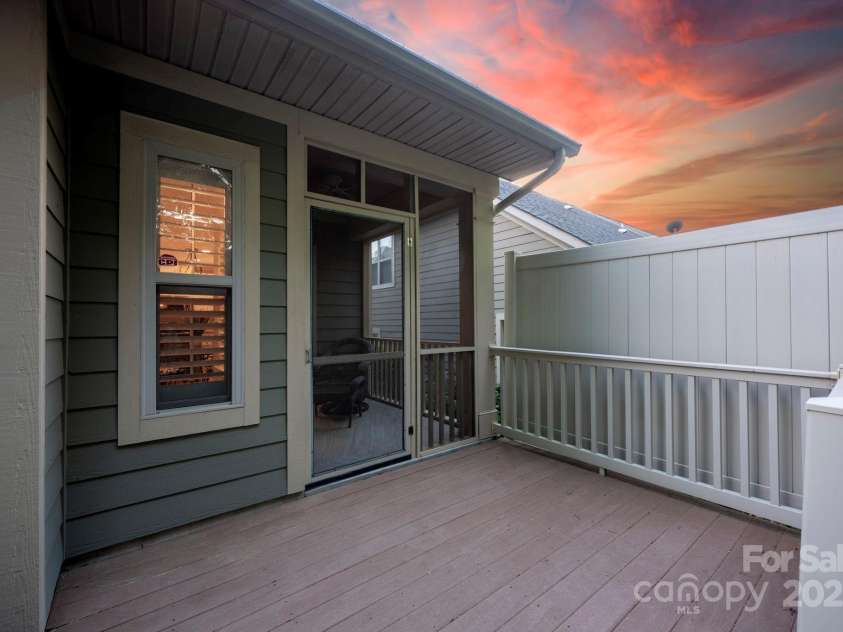 142 Aztec Circle, Mooresville, NC 28117.  MLS# CAR4249928, YatesRealty ID 12926. 