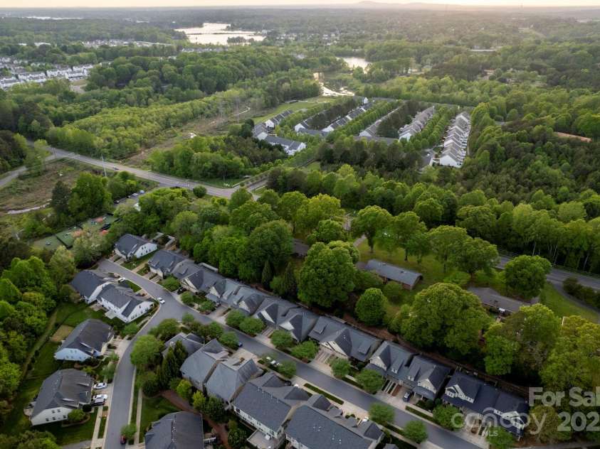 142 Aztec Circle, Mooresville, NC 28117.  MLS# CAR4249928, YatesRealty ID 12926. 