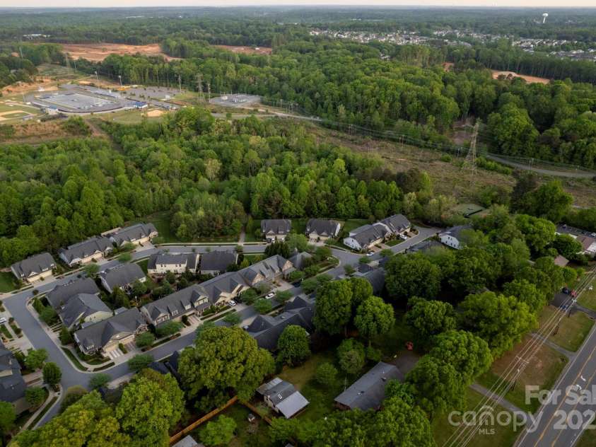 142 Aztec Circle, Mooresville, NC 28117.  MLS# CAR4249928, YatesRealty ID 12926. 