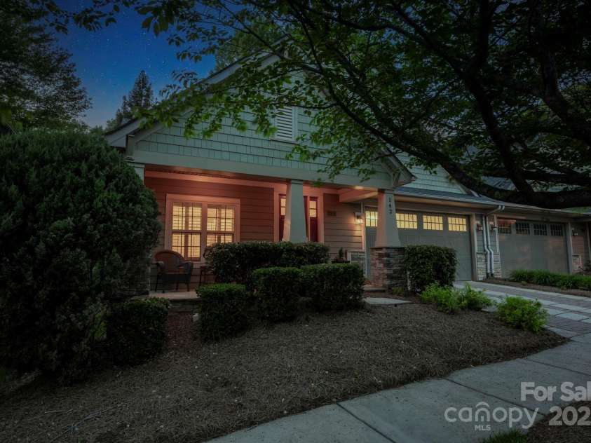 142 Aztec Circle, Mooresville, NC 28117.  MLS# CAR4249928, YatesRealty ID 12926. 