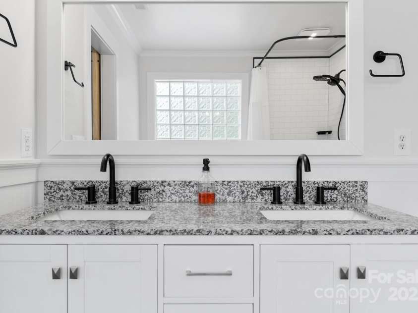 320 Allspice Road, Fort Mill, SC 29708.  MLS# CAR4238364, YatesRealty ID 12927. 