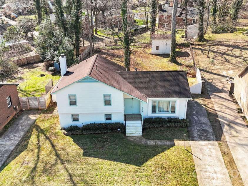 3518 Donovan Place, Charlotte, NC 28215.  MLS# CAR4355724, YatesRealty ID 12928. 
