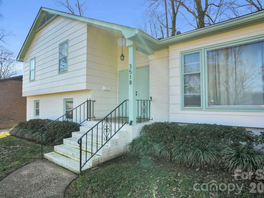 3518 Donovan Place, Charlotte, NC 28215.  MLS# CAR4355724, YatesRealty ID 12928. 