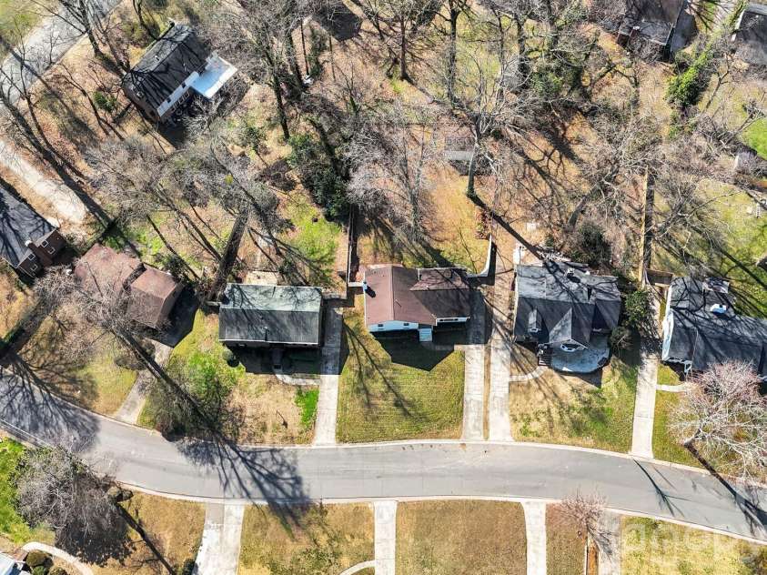 3518 Donovan Place, Charlotte, NC 28215.  MLS# CAR4355724, YatesRealty ID 12928. 