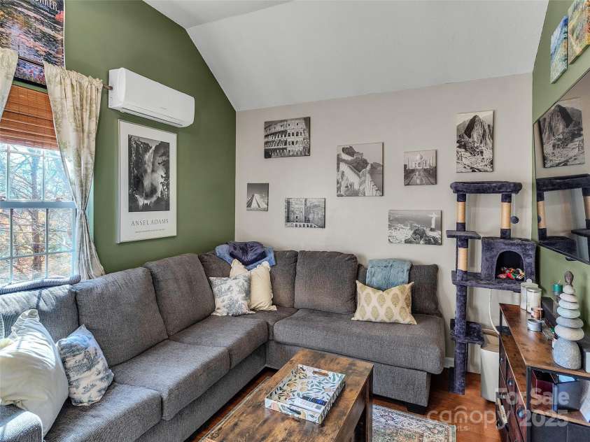 66 Hoosier Court, Lake Junaluska, NC 28745.  MLS# CAR4200761, YatesRealty ID 12928. Garage Apartment Living Room