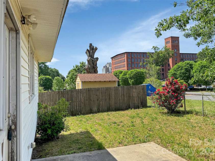 209 Ransom Street, Gastonia, NC 28052.  MLS# CAR4251083, YatesRealty ID 12929. 
