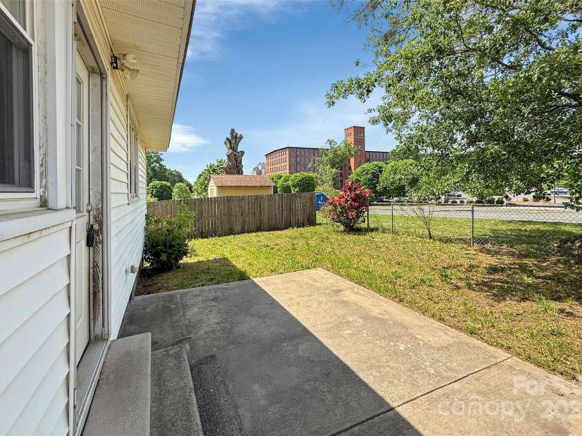 209 Ransom Street, Gastonia, NC 28052.  MLS# CAR4251083, YatesRealty ID 12929. 
