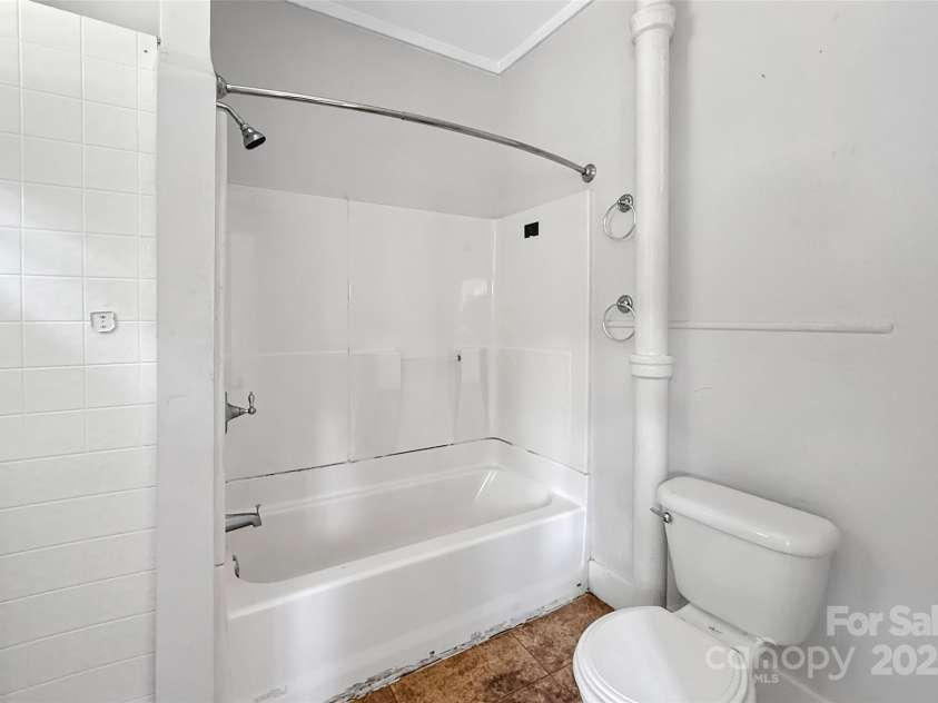 209 Ransom Street, Gastonia, NC 28052.  MLS# CAR4251083, YatesRealty ID 12929. 