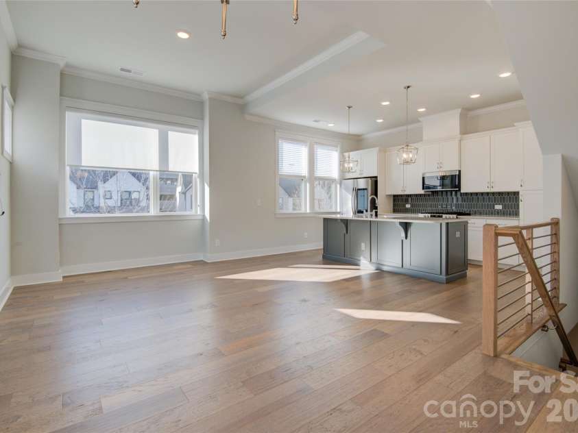 5939 Ardrey Kell Road, Charlotte, NC 28277.  MLS# CAR4352404, YatesRealty ID 12929. Large living space