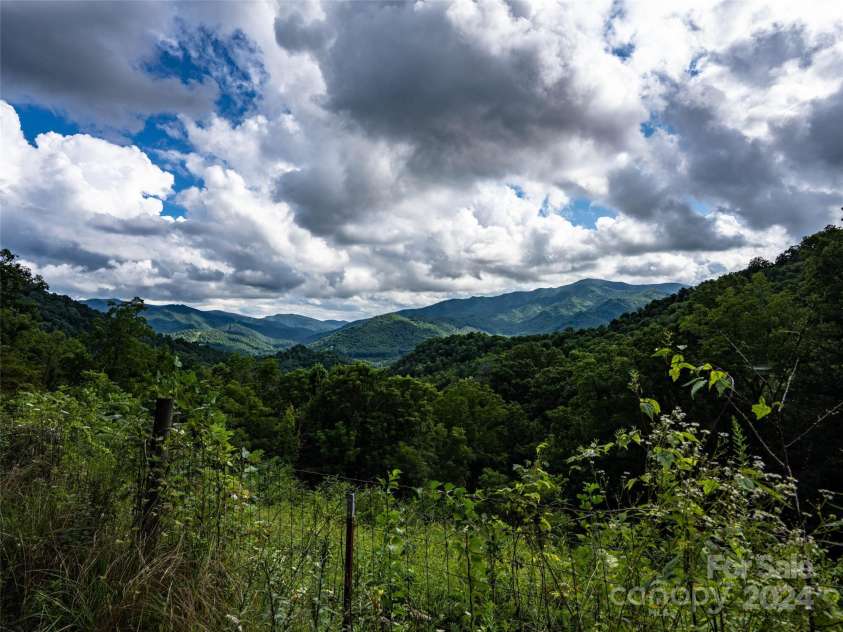 1001 Mountain Glen Road, Canton, NC 28716.  MLS# CAR4172455, YatesRealty ID 1293. 