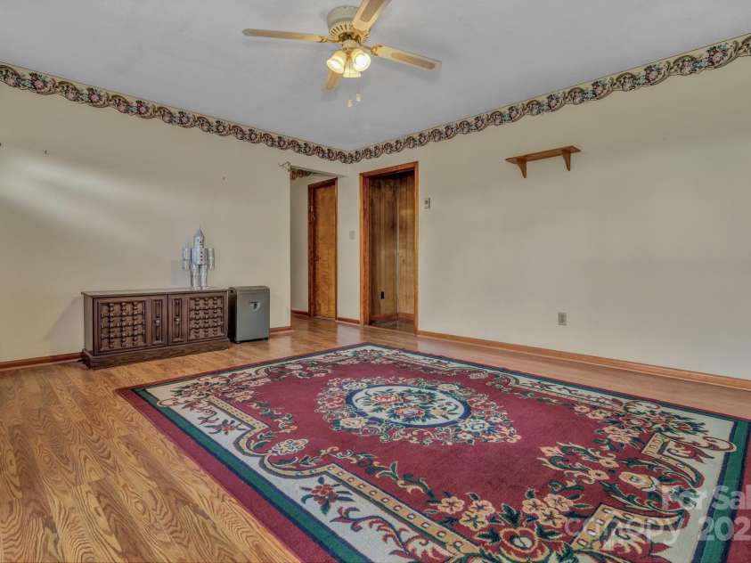 676 Arrowhead Trail, Marion, NC 28752.  MLS# CAR4252905, YatesRealty ID 12932. 