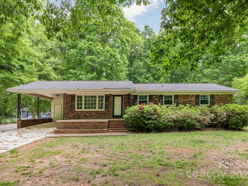 1874 Sunny Lane, Lancaster, SC 29720.  MLS# CAR4252317, YatesRealty ID 12933. 