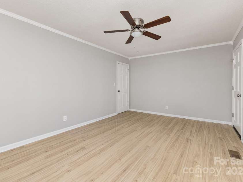 1874 Sunny Lane, Lancaster, SC 29720.  MLS# CAR4252317, YatesRealty ID 12933. 