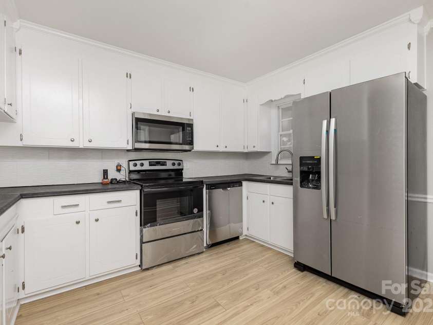 1874 Sunny Lane, Lancaster, SC 29720.  MLS# CAR4252317, YatesRealty ID 12933. 