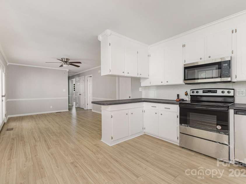 1874 Sunny Lane, Lancaster, SC 29720.  MLS# CAR4252317, YatesRealty ID 12933. 