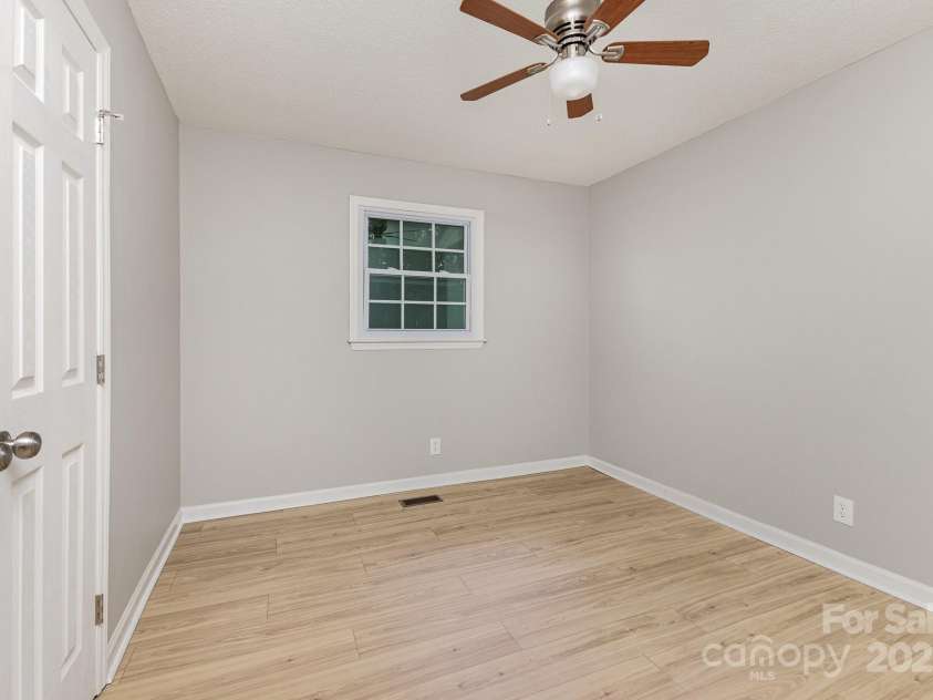 1874 Sunny Lane, Lancaster, SC 29720.  MLS# CAR4252317, YatesRealty ID 12933. 