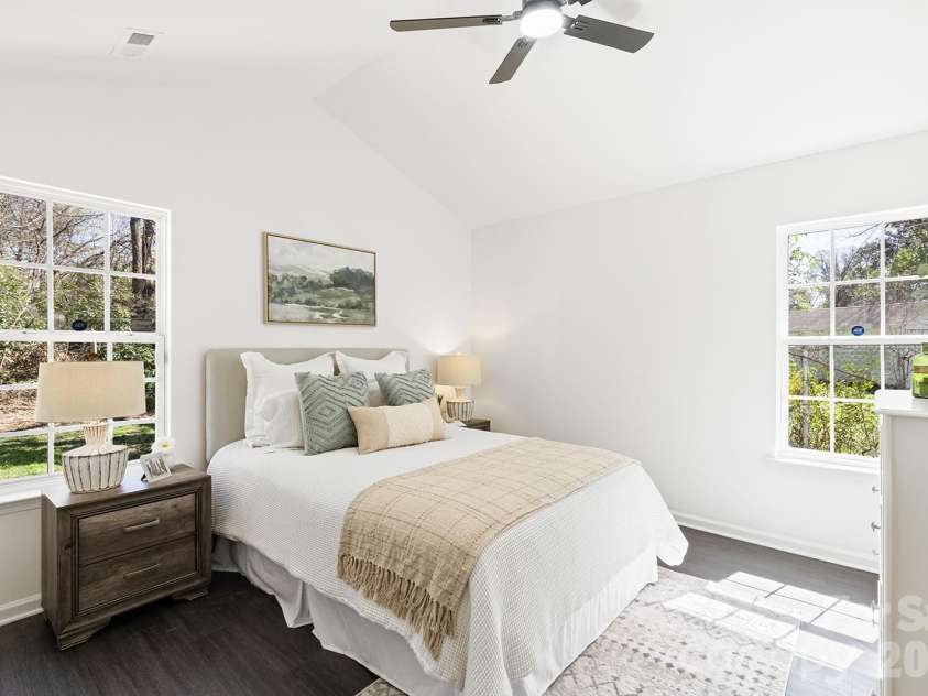 913 Tennyson Drive, Charlotte, NC 28208.  MLS# CAR4350149, YatesRealty ID 12933. 