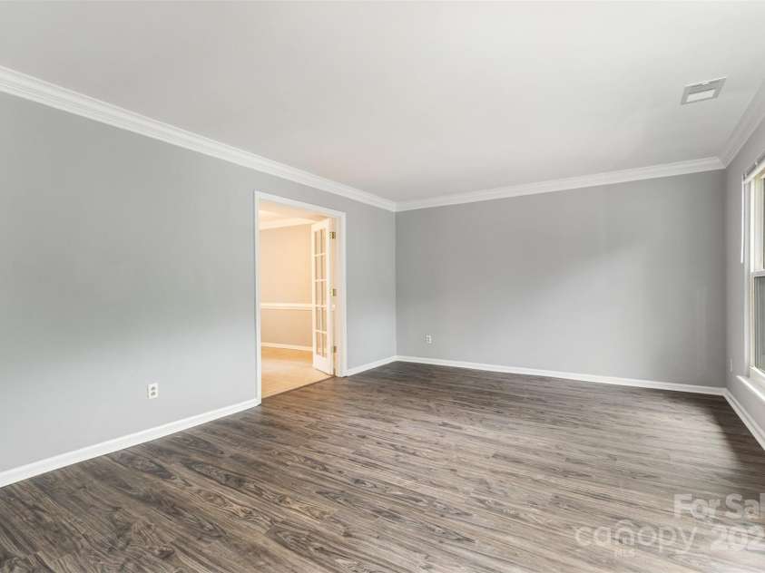 2112 Flint Glenn Lane, Charlotte, NC 28262.  MLS# CAR4257768, YatesRealty ID 12934. 