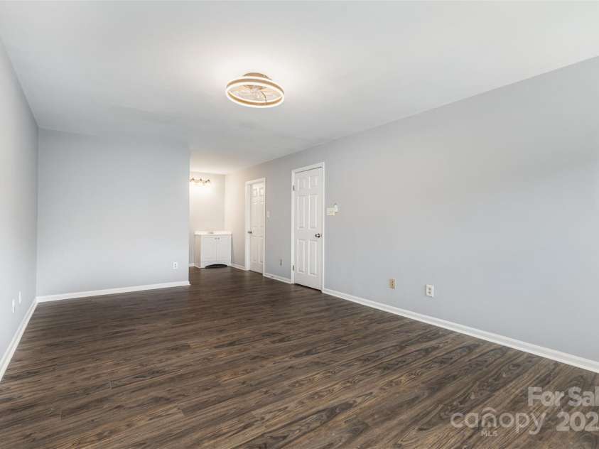2112 Flint Glenn Lane, Charlotte, NC 28262.  MLS# CAR4257768, YatesRealty ID 12934. 