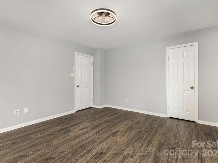 2112 Flint Glenn Lane, Charlotte, NC 28262.  MLS# CAR4257768, YatesRealty ID 12934. 