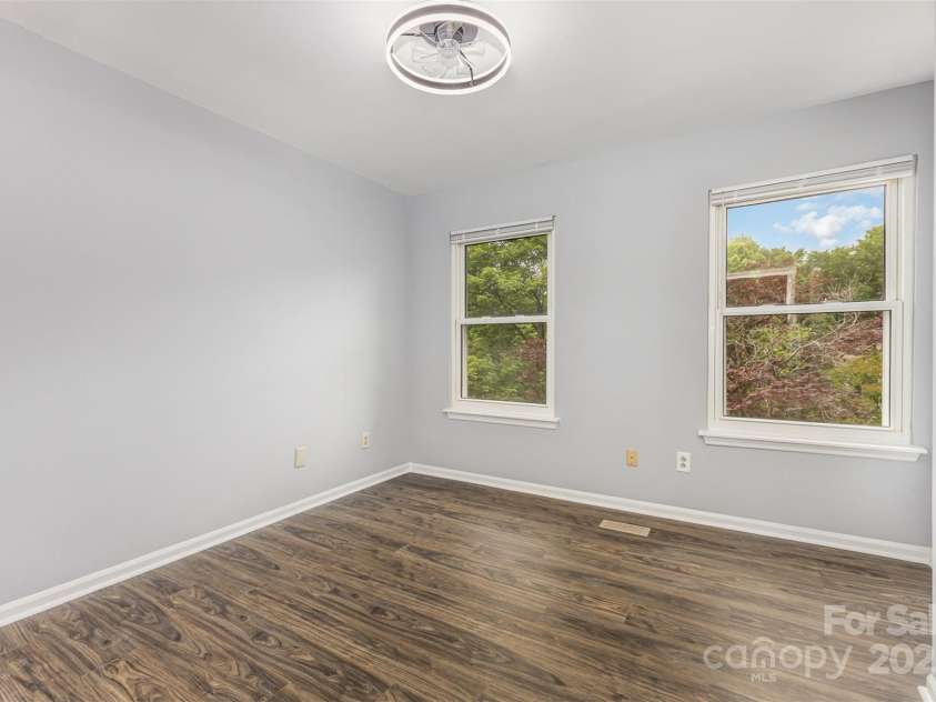 2112 Flint Glenn Lane, Charlotte, NC 28262.  MLS# CAR4257768, YatesRealty ID 12934. 