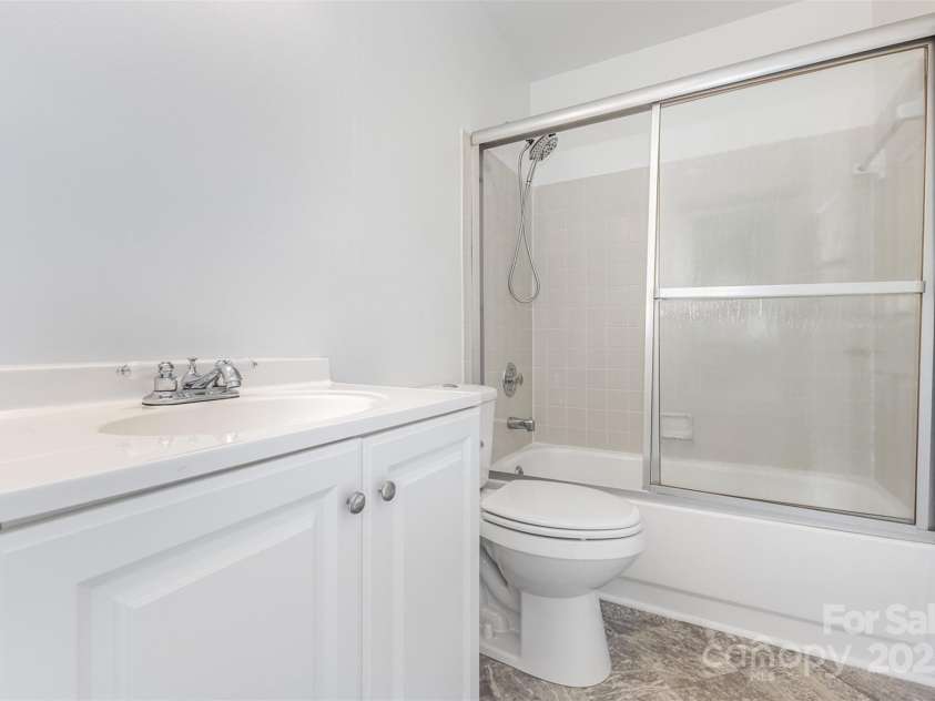 2112 Flint Glenn Lane, Charlotte, NC 28262.  MLS# CAR4257768, YatesRealty ID 12934. 