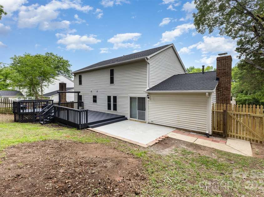 2112 Flint Glenn Lane, Charlotte, NC 28262.  MLS# CAR4257768, YatesRealty ID 12934. 