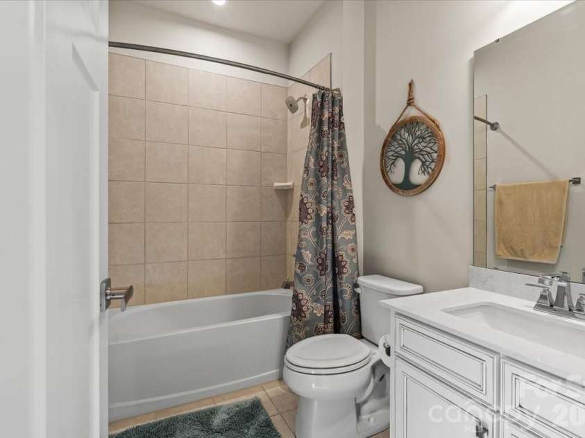 606 Crudent Road, Tega Cay, SC 29708.  MLS# CAR4360314, YatesRealty ID 12935. Full Bath #3