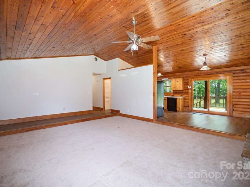 8464 Robinson Church Road, Charlotte, NC 28215.  MLS# CAR4255690, YatesRealty ID 12935. 