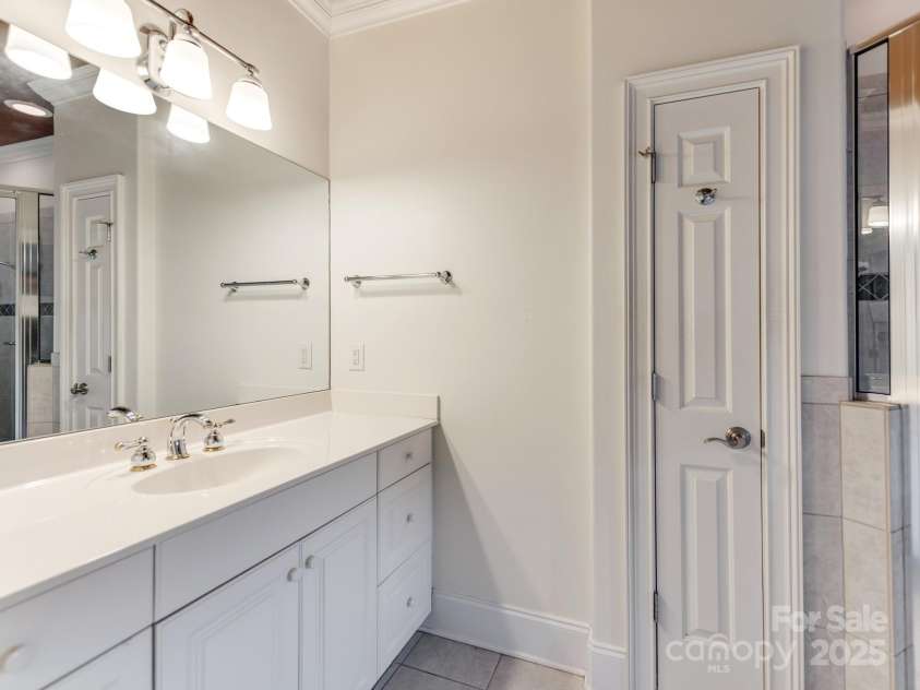 123 Yellow Jacket Circle, Mooresville, NC 28117.  MLS# CAR4257212, YatesRealty ID 12936. 