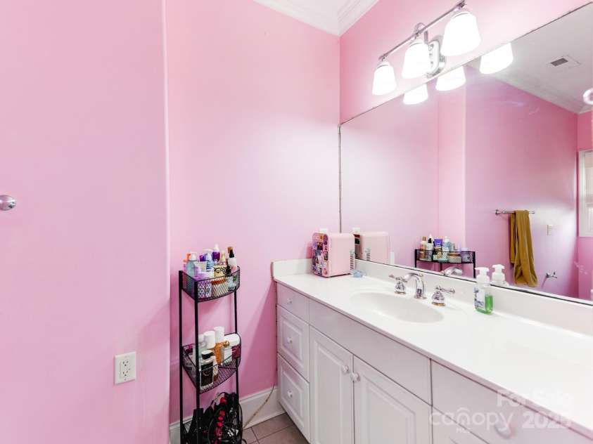 123 Yellow Jacket Circle, Mooresville, NC 28117.  MLS# CAR4257212, YatesRealty ID 12936. 