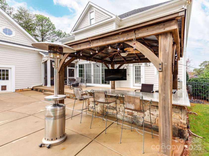 123 Yellow Jacket Circle, Mooresville, NC 28117.  MLS# CAR4257212, YatesRealty ID 12936. 