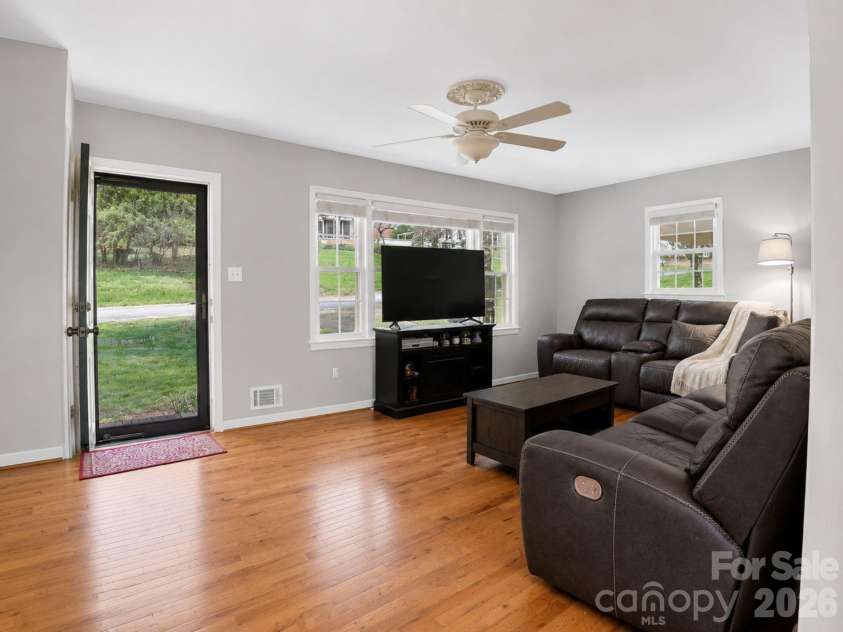 1091 16th Avenue, Hickory, NC 28601.  MLS# CAR4363676, YatesRealty ID 12939. As currently laid out