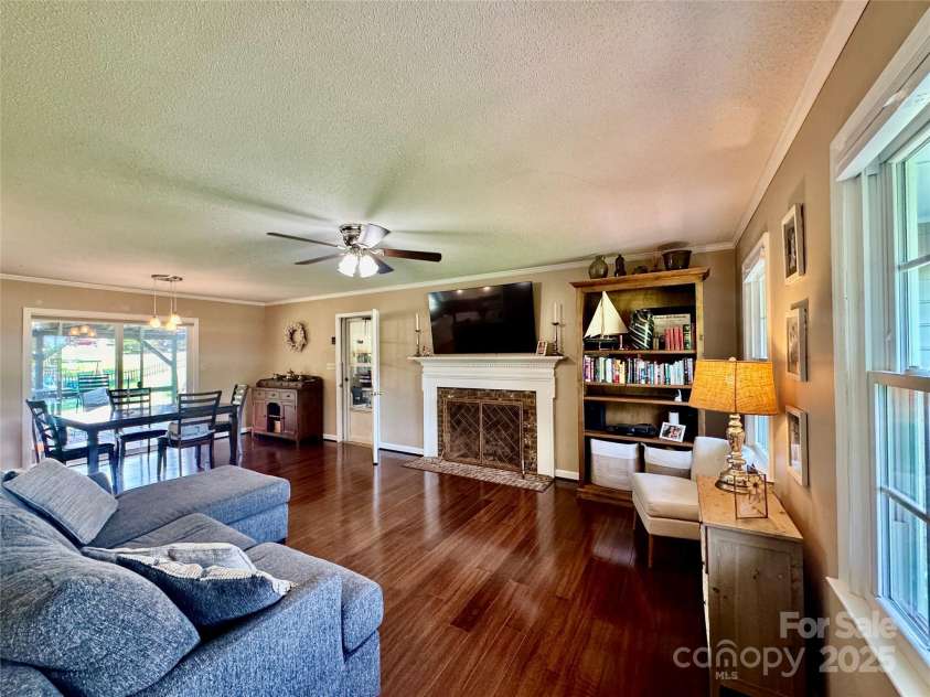 2810 Elizabeth Avenue, Shelby, NC 28150.  MLS# CAR4258399, YatesRealty ID 12939. 