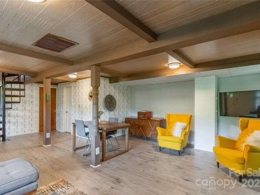 330 Overlook Drive, Maggie Valley, NC 28751.  MLS# CAR4300696, YatesRealty ID 1294. Finished basement