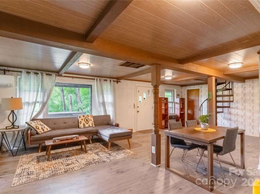 330 Overlook Drive, Maggie Valley, NC 28751.  MLS# CAR4300696, YatesRealty ID 1294. Finished basement