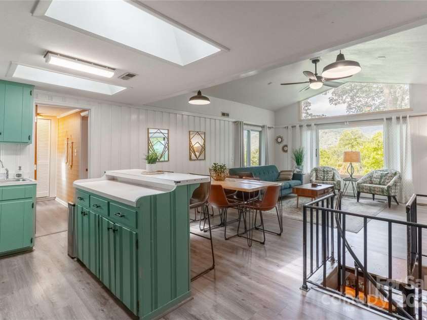 330 Overlook Drive, Maggie Valley, NC 28751.  MLS# CAR4300696, YatesRealty ID 1294. Kitchen