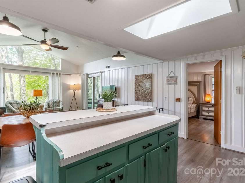 330 Overlook Drive, Maggie Valley, NC 28751.  MLS# CAR4300696, YatesRealty ID 1294. Kitchen