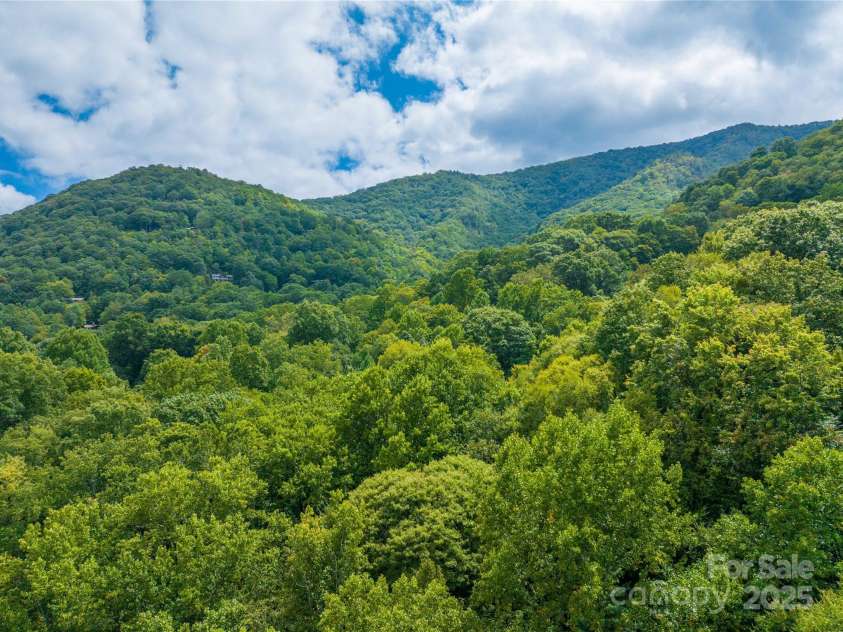 330 Overlook Drive, Maggie Valley, NC 28751.  MLS# CAR4300696, YatesRealty ID 1294. View
