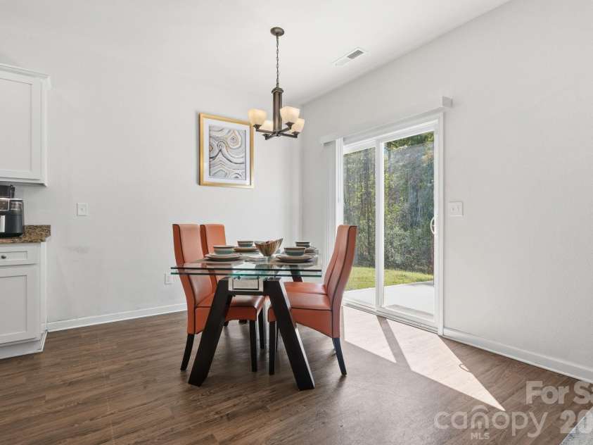9528 Weikert Road, Charlotte, NC 28215.  MLS# CAR4363540, YatesRealty ID 12940. 