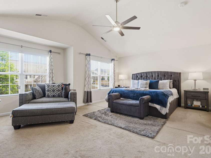 9528 Weikert Road, Charlotte, NC 28215.  MLS# CAR4363540, YatesRealty ID 12940. 