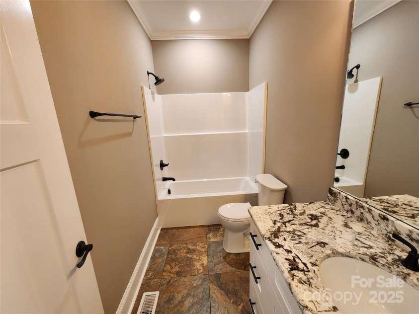 3251 WILSON Court, Lincolnton, NC 28092.  MLS# CAR4286121, YatesRealty ID 12941. 